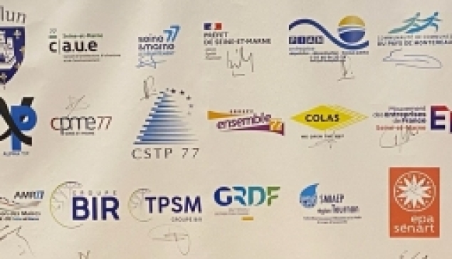 Les 1ers adhérents du Club ESR77