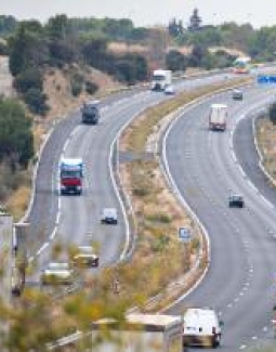 Les français de plus en plus seuls dans leur voiture