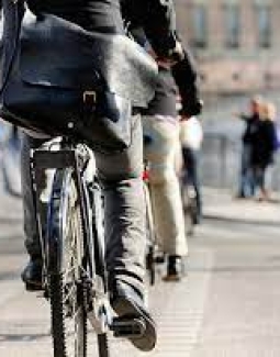 Webinaire gratuit : Comment mettre en place une politique vélo adaptée à votre structure ? Inscrivez-vous sans attendre !